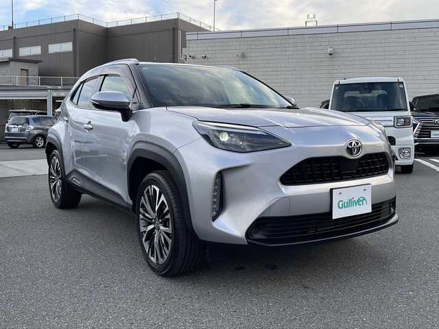 トヨタ ヤリスクロス G 山梨県 2020(令2)年 1.6万km シルバーメタリック 純正ディスプレイオーディオ　/バックカメラ　/ＵＳＢ　/Ｂｌｕｅｔｏｏｔｈ/前席シートヒーター　/ステアリングヒーター　/オートエアコン　/追従型クルーズコントロール　/ＡＢＳ　/横滑り防止装置　/レーンキープアシスト