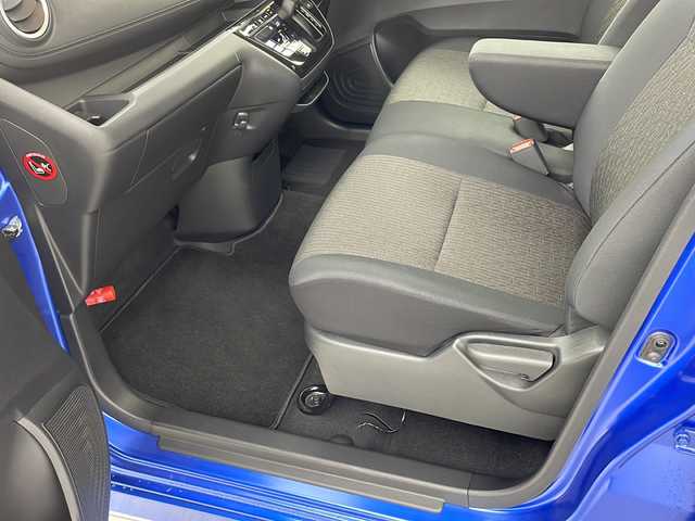 日産 デイズ HWS X プロパイロットED 兵庫県 2024(令6)年 1.5万km オーシャンブルーP ・純正9インチディスプレイオーディオ/（USB・BT・Apple Car Play・Android Auto）/・アラウンドビューモニター/・プロパイロット/・車線逸脱防止支援システム/・前方衝突予測警報/・ふらつき警報/・標識検知機能/・先行車発進お知らせ/・後側方車両検知警報/・後退時車両検知警報/・ビークルダイナミクスコントロール/・ヒルスタートアシスト/・インテリジェント エマージェンシーブレーキ/・エマージェンシーストップシグナル/・クリアランスソナー/・電装パーキングブレーキ/・オートブレーキホールド/・ETC/・純正ドライブレコーダー/・純正14インチアルミホイール/・純正フロアマット/・LEDオートライト/・フォグランプ/・ハイビームアシスト/・へッドライトレベライザー/・ウィンカーミラー/・W＋サイドエアバック/・カーテンエアバック/・革巻きステアリング/・ステアリングスイッチ/・アイドリングストップ/・スマートキー/・スペアキー/・プッシュスタート