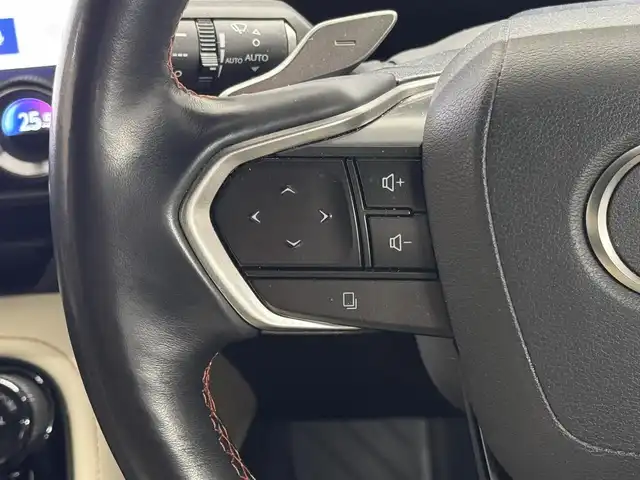 レクサス ＮＸ 350h バージョンL 三重県 2022(令4)年 6.6万km グラファイトブラックガラスフレーク Pガソリン・ハイブリッド/FF/MTモード付CVT/14インチナビ/（FM/AM/TV/Bluetooth/USB/iPod/Miracast/CarPlay/AndroidAuto）/バックカメラ・サイドカメラ（助手席側）/モデリスタエアロ（F/S/R下）/ETC2.0/LEXUS Safety System＋/・プリクラッシュセーフティ/・緊急時操舵支援＋フロントクロストラフィックアラート＋レーンチェンジアシスト/・アダプティブハイビーム/・レーントレーシングアシスト/・レーダークルコン/・ロードサインアシスト/・プロアクティブドライビングアシスト/●ブラインドスポットモニター/●安心降車アシスト/●パーキングサポートブレーキ（静止物＋後方接近車両）/●ITS Connect/など/装備/・黒×白革シート（本革・ブラック＆リッチクリーム）/・8wayパワーシート（Dメモリー/ランバーサポート付/N）/・シートベンチレーション（D/N）/・シートヒーター（D/N/2nd）/・ハンズフリーパワーバックドア/・AC100Vコンセント（100W）/・カラーHUD（連動ステアリングスイッチ付）/・左右独立オートエアコン/・3眼LEDヘッドランプ/・20inAW/・スマートキーx2、カードキーx1/など