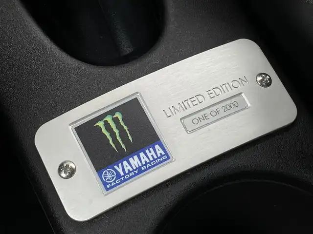 アバルト ５９５ モンスターエナジー・ヤマハ 三重県 2022(令4)年 5.1万km 青Ⅱ ２０台限定車/左ハンドル/５速マニュアル/レコードモンツァマフラー/ディスプレイオーディオ/ＡｐｐｌｅＣａｒＰｌａｙ/専用シート/専用１７インチアルミホイール/ネロスコルピオーネ／ブルポディオ