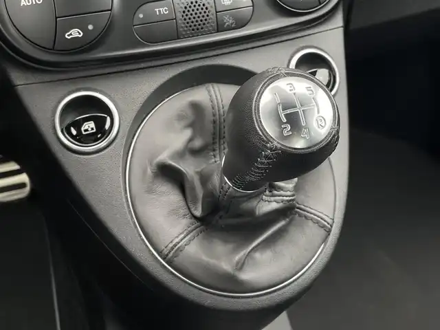 アバルト ５９５ モンスターエナジー・ヤマハ 三重県 2022(令4)年 5.1万km 青Ⅱ ２０台限定車/左ハンドル/５速マニュアル/レコードモンツァマフラー/ディスプレイオーディオ/ＡｐｐｌｅＣａｒＰｌａｙ/専用シート/専用１７インチアルミホイール/ネロスコルピオーネ／ブルポディオ