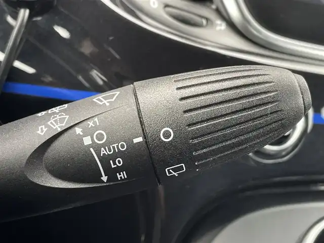 アバルト ５９５ モンスターエナジー・ヤマハ 三重県 2022(令4)年 5.1万km 青Ⅱ ２０台限定車/左ハンドル/５速マニュアル/レコードモンツァマフラー/ディスプレイオーディオ/ＡｐｐｌｅＣａｒＰｌａｙ/専用シート/専用１７インチアルミホイール/ネロスコルピオーネ／ブルポディオ