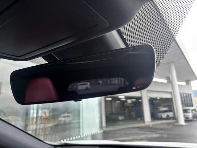 レクサス ＲＸ 450h Fスポーツ 京都府 2018(平30)年 6.4万km ホワイトノーヴァガラスフレーク 赤革シート/純正12.3インチメモリーナビ、地デジ、Bluetooth/サイド、バックモニター/USB端子/全席シートヒーター/全席パワーシート/前席エアーシート/ヘッドアップディスプレイ/パドルシフト/ハンドルヒーター/ビルトインETC/100Vコンセント/運転席メモリーシート/角形3眼LEDヘッドンランプ/パワーバックドア/トヨタセーフティセンス/・プリクラッシュセーフティシステム/・レーンキーピングアシスト/・オートマチックハイビーム/・レーダークルーズコントロール/純正20インチアルミホイール/スペアキー/記録簿R1、R2、R3、R5/保証書/取扱説明書