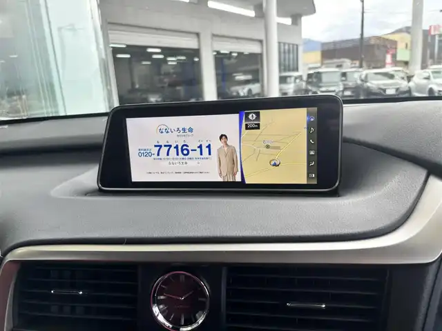 レクサス ＲＸ 450h Fスポーツ 京都府 2018(平30)年 6.4万km ホワイトノーヴァガラスフレーク 赤革シート/純正12.3インチメモリーナビ、地デジ、Bluetooth/サイド、バックモニター/USB端子/全席シートヒーター/全席パワーシート/前席エアーシート/ヘッドアップディスプレイ/パドルシフト/ハンドルヒーター/ビルトインETC/100Vコンセント/運転席メモリーシート/角形3眼LEDヘッドンランプ/パワーバックドア/トヨタセーフティセンス/・プリクラッシュセーフティシステム/・レーンキーピングアシスト/・オートマチックハイビーム/・レーダークルーズコントロール/純正20インチアルミホイール/スペアキー/記録簿R1、R2、R3、R5/保証書/取扱説明書