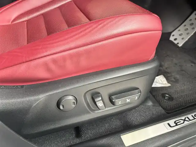 レクサス ＲＸ 450h Fスポーツ 京都府 2018(平30)年 6.4万km ホワイトノーヴァガラスフレーク 赤革シート/純正12.3インチメモリーナビ、地デジ、Bluetooth/サイド、バックモニター/USB端子/全席シートヒーター/全席パワーシート/前席エアーシート/ヘッドアップディスプレイ/パドルシフト/ハンドルヒーター/ビルトインETC/100Vコンセント/運転席メモリーシート/角形3眼LEDヘッドンランプ/パワーバックドア/トヨタセーフティセンス/・プリクラッシュセーフティシステム/・レーンキーピングアシスト/・オートマチックハイビーム/・レーダークルーズコントロール/純正20インチアルミホイール/スペアキー/記録簿R1、R2、R3、R5/保証書/取扱説明書