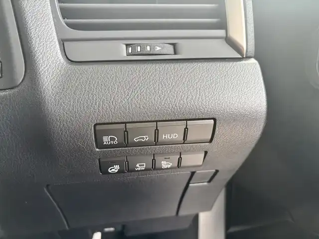 レクサス ＲＸ 450h Fスポーツ 京都府 2018(平30)年 6.4万km ホワイトノーヴァガラスフレーク 赤革シート/純正12.3インチメモリーナビ、地デジ、Bluetooth/サイド、バックモニター/USB端子/全席シートヒーター/全席パワーシート/前席エアーシート/ヘッドアップディスプレイ/パドルシフト/ハンドルヒーター/ビルトインETC/100Vコンセント/運転席メモリーシート/角形3眼LEDヘッドンランプ/パワーバックドア/トヨタセーフティセンス/・プリクラッシュセーフティシステム/・レーンキーピングアシスト/・オートマチックハイビーム/・レーダークルーズコントロール/純正20インチアルミホイール/スペアキー/記録簿R1、R2、R3、R5/保証書/取扱説明書