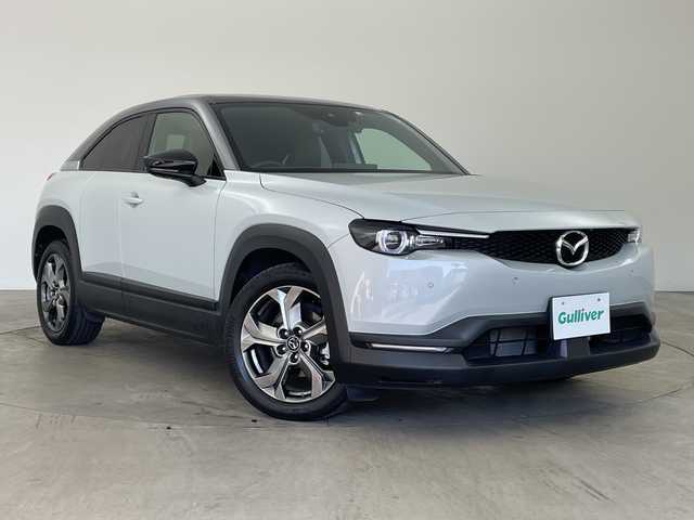 マツダ ＭＸ－３０ インダストリアルクラシック 兵庫県 2022(令4)年 2.8万km セラミックメタリック ・ワンオーナー車/・セーフティパッケージ/・スマート・ブレーキ・サポート（右直事故回避アシスト機能）/・アダプティブ・ＬＥＤ・ヘッドライト/・前側方接近車両検知/・クルージング＆トラフィック・サポート/・ヘッドランプユニット内シグネチャーＬＥＤランプ/・リアコンピランプユニット内シグネチャーＬＥＤランプ/・デイタイム・ランニング・ライト/・360°セーフティパッケージ/・３６０°ビュー・モニター/・ドライバー・モニタリング/・i-アクティブセンス/・レーダークルーズコントロール/・スマートブレーキサポート/・交通標識認識システム/・後側方接近車両検知/・トラクションコントロールシステム/・ヒルローンチアシスト/・純正ナビ＆TV＆BT＆HDMI＆USB/・ステアリングスイッチ/・ステアリングヒーター/・パドルシフト/・ヘッドアップディスプレイ/・BSM/・前後ドライブレコーダー/・ビルトインETC/・純正18インチアルミホイール/・前席シートヒーター/・運転席メモリーシート/・運転席パワーシート/・オートホールド/・電動パーキングブレーキ