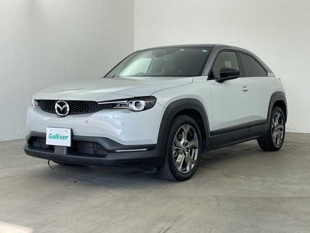 マツダ ＭＸ－３０ インダストリアルクラシック 兵庫県 2022(令4)年 2.8万km セラミックメタリック ・ワンオーナー車/・セーフティパッケージ/・スマート・ブレーキ・サポート（右直事故回避アシスト機能）/・アダプティブ・ＬＥＤ・ヘッドライト/・前側方接近車両検知/・クルージング＆トラフィック・サポート/・ヘッドランプユニット内シグネチャーＬＥＤランプ/・リアコンピランプユニット内シグネチャーＬＥＤランプ/・デイタイム・ランニング・ライト/・360°セーフティパッケージ/・３６０°ビュー・モニター/・ドライバー・モニタリング/・i-アクティブセンス/・レーダークルーズコントロール/・スマートブレーキサポート/・交通標識認識システム/・後側方接近車両検知/・トラクションコントロールシステム/・ヒルローンチアシスト/・純正ナビ＆TV＆BT＆HDMI＆USB/・ステアリングスイッチ/・ステアリングヒーター/・パドルシフト/・ヘッドアップディスプレイ/・BSM/・前後ドライブレコーダー/・ビルトインETC/・純正18インチアルミホイール/・前席シートヒーター/・運転席メモリーシート/・運転席パワーシート/・オートホールド/・電動パーキングブレーキ