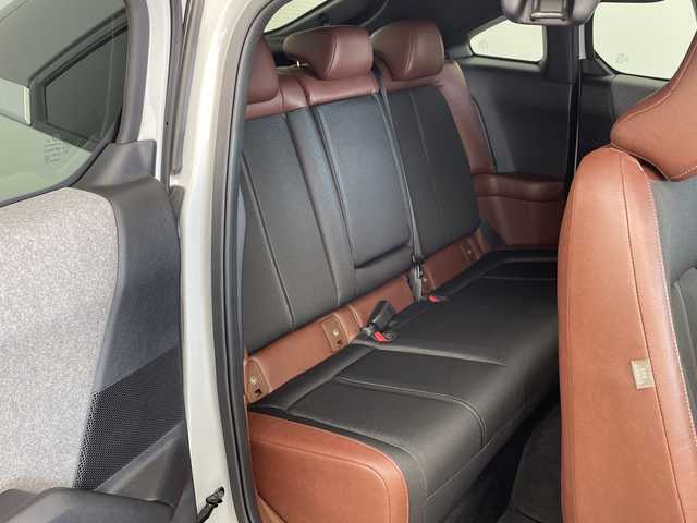 マツダ ＭＸ－３０ インダストリアルクラシック 兵庫県 2022(令4)年 2.8万km セラミックメタリック ・ワンオーナー車/・セーフティパッケージ/・スマート・ブレーキ・サポート（右直事故回避アシスト機能）/・アダプティブ・ＬＥＤ・ヘッドライト/・前側方接近車両検知/・クルージング＆トラフィック・サポート/・ヘッドランプユニット内シグネチャーＬＥＤランプ/・リアコンピランプユニット内シグネチャーＬＥＤランプ/・デイタイム・ランニング・ライト/・360°セーフティパッケージ/・３６０°ビュー・モニター/・ドライバー・モニタリング/・i-アクティブセンス/・レーダークルーズコントロール/・スマートブレーキサポート/・交通標識認識システム/・後側方接近車両検知/・トラクションコントロールシステム/・ヒルローンチアシスト/・純正ナビ＆TV＆BT＆HDMI＆USB/・ステアリングスイッチ/・ステアリングヒーター/・パドルシフト/・ヘッドアップディスプレイ/・BSM/・前後ドライブレコーダー/・ビルトインETC/・純正18インチアルミホイール/・前席シートヒーター/・運転席メモリーシート/・運転席パワーシート/・オートホールド/・電動パーキングブレーキ