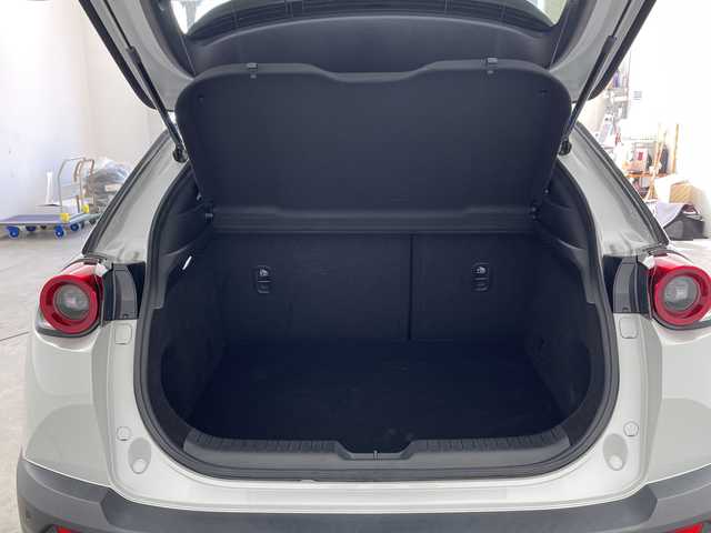 マツダ ＭＸ－３０ インダストリアルクラシック 兵庫県 2022(令4)年 2.8万km セラミックメタリック ・ワンオーナー車/・セーフティパッケージ/・スマート・ブレーキ・サポート（右直事故回避アシスト機能）/・アダプティブ・ＬＥＤ・ヘッドライト/・前側方接近車両検知/・クルージング＆トラフィック・サポート/・ヘッドランプユニット内シグネチャーＬＥＤランプ/・リアコンピランプユニット内シグネチャーＬＥＤランプ/・デイタイム・ランニング・ライト/・360°セーフティパッケージ/・３６０°ビュー・モニター/・ドライバー・モニタリング/・i-アクティブセンス/・レーダークルーズコントロール/・スマートブレーキサポート/・交通標識認識システム/・後側方接近車両検知/・トラクションコントロールシステム/・ヒルローンチアシスト/・純正ナビ＆TV＆BT＆HDMI＆USB/・ステアリングスイッチ/・ステアリングヒーター/・パドルシフト/・ヘッドアップディスプレイ/・BSM/・前後ドライブレコーダー/・ビルトインETC/・純正18インチアルミホイール/・前席シートヒーター/・運転席メモリーシート/・運転席パワーシート/・オートホールド/・電動パーキングブレーキ