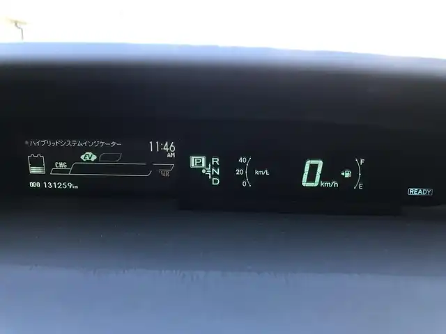 トヨタ プリウス S ツーリングセレ G’s 栃木県 2013(平25)年 13.2万km ホワイトパールクリスタルシャイン (株)IDOMが運営する【じしゃロン小山店】の自社ローン対象車両になります。こちらは現金ご利用時の価格です。/自社ローンご希望の方は別途その旨お申付け下さい。//禁煙車/純正フルセグナビ/（CD/DVD/AM/FMラジオ）/(Bluetooth)/スマートキー/プッシュスタート/バックカメラ/ＥＴＣ/ステアリングリモコン/電動格納ドアミラー/パワーウインドウ/オートライト/防眩ミラー