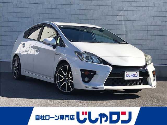 トヨタ プリウス S ツーリングセレ G’s 千葉県 2013(平25)年 13.2万km ホワイトパールクリスタルシャイン (株)IDOMが運営する【じしゃロン柏店】の自社ローン対象車両になります。こちらは現金ご利用時の価格です。/自社ローンご希望の方は別途その旨お申付け下さい。//禁煙車/純正フルセグナビ/（CD/DVD/AM/FMラジオ）/(Bluetooth)/スマートキー/プッシュスタート/バックカメラ/ＥＴＣ/ステアリングリモコン/電動格納ドアミラー/パワーウインドウ/オートライト/防眩ミラー