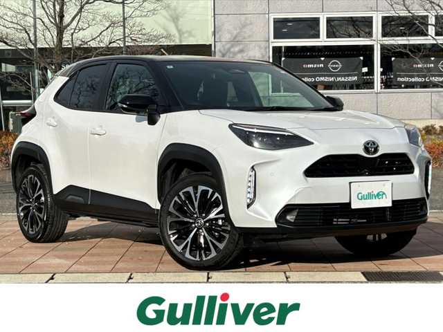 トヨタ ヤリスクロス ハイブリッド Z 福島県 2025(令7)年 1万km ブラックマイカ/プラチナホワイトパールマイカ トヨタセーフティセンス/・プリクラッシュセーフティ/・レーントレーシングアシスト/・レーンディパーチャーアラート/・レーダークルーズコントロール/・アダプティブハイビームシステム/・ロードサインアシスト/・ドライバー異常時対応システム/・プロアクティブドライビングアシスト/・発進遅れ告知機能/ブラインドスポットモニター/純正ディスプレイオーディオ/【USB/HDMI/Bluetooth/TV/Miracast】/パノラミックビューモニター/ビルトインETC2.0/運転席パワーシート/前席シートヒーター/ステアリングヒーター/ステアリングリモコン/LEDヘッドライト/・オートハイビーム/・オートライト/・フォグランプ/社外フロアマット