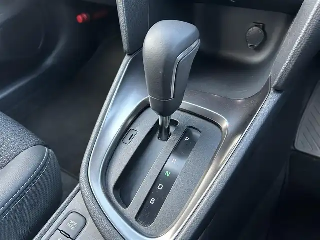 トヨタ ヤリスクロス ハイブリッド Z 福島県 2025(令7)年 1万km ブラックマイカ/プラチナホワイトパールマイカ トヨタセーフティセンス/・プリクラッシュセーフティ/・レーントレーシングアシスト/・レーンディパーチャーアラート/・レーダークルーズコントロール/・アダプティブハイビームシステム/・ロードサインアシスト/・ドライバー異常時対応システム/・プロアクティブドライビングアシスト/・発進遅れ告知機能/ブラインドスポットモニター/純正ディスプレイオーディオ/【USB/HDMI/Bluetooth/TV/Miracast】/パノラミックビューモニター/ビルトインETC2.0/運転席パワーシート/前席シートヒーター/ステアリングヒーター/ステアリングリモコン/LEDヘッドライト/・オートハイビーム/・オートライト/・フォグランプ/社外フロアマット