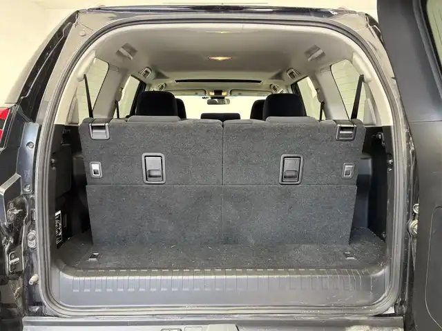 トヨタ ランドクルーザー プラド TX 滋賀県 2022(令4)年 2.8万km 黒 純正９インチナビ/　フルセグTV・Bluetooth・USB・Miracast/サンルーフ/全方位カメラ/純正１７インチアルミホイール/ビルトインＥＴＣ/前後ソナー/トランスファー/センターデフロック/ＬＥＤヘッドライト/オートライト/オートハイビーム/ルーフレール/ＭＴモード付ＡＴ