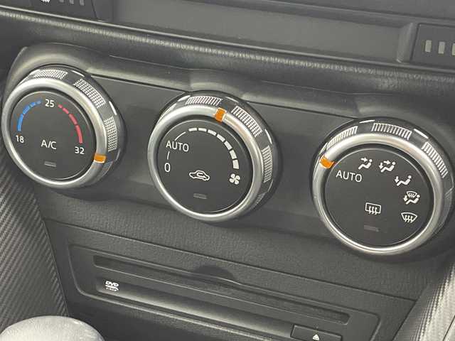 マツダ デミオ 13S ツーリング 群馬県 2016(平28)年 3.7万km チタニウムフラッシュマイカ 純正ナビ　フルセグＴＶ　ＣＤ／ＤＶＤプレーヤー　ＥＴＣ　衝突被害軽減ブレーキ　ＨＩＤヘッドライト　オートライト　シートヒーター　純正アルミホイール　ステアリングリモコン　スマートキー　禁煙車