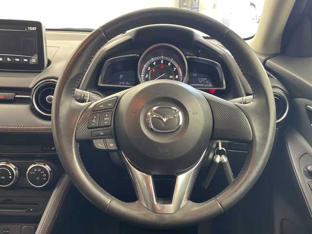 マツダ デミオ 13S ツーリング 群馬県 2016(平28)年 3.7万km チタニウムフラッシュマイカ 純正ナビ　フルセグＴＶ　ＣＤ／ＤＶＤプレーヤー　ＥＴＣ　衝突被害軽減ブレーキ　ＨＩＤヘッドライト　オートライト　シートヒーター　純正アルミホイール　ステアリングリモコン　スマートキー　禁煙車