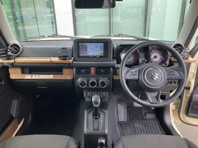スズキ ジムニー XC 香川県 2022(令4)年 2.4万km シフォンアイボリーメタリックブラック2トーンルーフ 登録時走行距離：23436km/ケンウッドナビ/　CD DVD BT フルセグTV/衝突被害軽減装置/レーンキープアシスト/クルーズコントロール/ダウンヒルアシストコントロール/LEDヘッドライト/オートライト/フォグランプ/ETC/ドライブレコーダー/横滑り防止装置/アイドリングストップ/シートヒーター/プッシュスタート/スマートキー/スペアキー