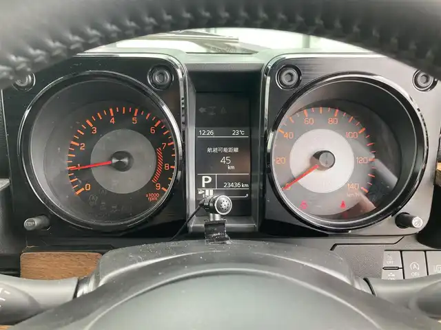 スズキ ジムニー XC 香川県 2022(令4)年 2.4万km シフォンアイボリーメタリックブラック2トーンルーフ 登録時走行距離：23436km/ケンウッドナビ/　CD DVD BT フルセグTV/衝突被害軽減装置/レーンキープアシスト/クルーズコントロール/ダウンヒルアシストコントロール/LEDヘッドライト/オートライト/フォグランプ/ETC/ドライブレコーダー/横滑り防止装置/アイドリングストップ/シートヒーター/プッシュスタート/スマートキー/スペアキー