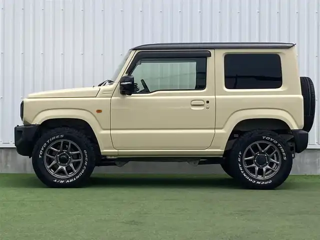 スズキ ジムニー XC 香川県 2022(令4)年 2.4万km シフォンアイボリーメタリックブラック2トーンルーフ 登録時走行距離：23436km/ケンウッドナビ/　CD DVD BT フルセグTV/衝突被害軽減装置/レーンキープアシスト/クルーズコントロール/ダウンヒルアシストコントロール/LEDヘッドライト/オートライト/フォグランプ/ETC/ドライブレコーダー/横滑り防止装置/アイドリングストップ/シートヒーター/プッシュスタート/スマートキー/スペアキー