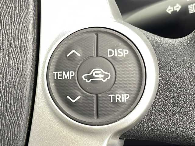 トヨタ アクア S 新潟県 2014(平26)年 5.6万km ライムホワイトパールクリスタルシャイン 純正SDナビ（NSZT-W62G）/フルセグTV/Bluetooth/CD/DVD/SD/バックカメラ/社外ETC/D席シートリフター/EGプッシュスタート/スマートキー/純正フロアマット/ハロゲンヘッドライト/取扱説明書