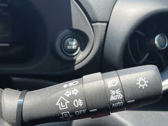 トヨタ ＧＲ８６ RZ 福島県 2022(令4)年 2.5万km クリスタルホワイトパール ハーフレザーシート/社外メモリナビ＆フルセグＴＶ/（ＤＶＤ＆ＣＤ＆ＵＳＢ＆ＢＴ）/バックカメラ/クルーズコントロール/ブラインドスポットモニター/ＢＥＬＬＯＦデジタルインナーミラー/ＥＴＣ/純正１８inアルミホイール/オートライト/ＬＥＤライト/電動格納ミラー/スマートキー/プッシュスタート/Ｗエアバッグ/横滑り防止装置/ＡＢＳ/純正フロアマット/新車保証書/取扱説明書