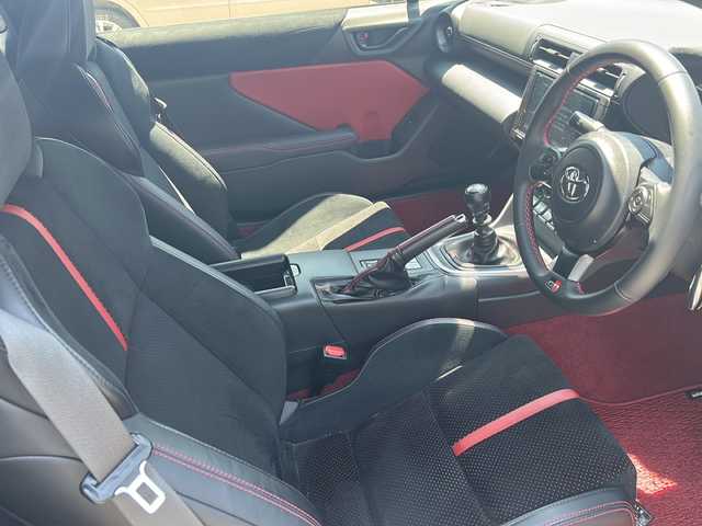 トヨタ ＧＲ８６ RZ 福島県 2022(令4)年 2.5万km クリスタルホワイトパール ハーフレザーシート/社外メモリナビ＆フルセグＴＶ/（ＤＶＤ＆ＣＤ＆ＵＳＢ＆ＢＴ）/バックカメラ/クルーズコントロール/ブラインドスポットモニター/ＢＥＬＬＯＦデジタルインナーミラー/ＥＴＣ/純正１８inアルミホイール/オートライト/ＬＥＤライト/電動格納ミラー/スマートキー/プッシュスタート/Ｗエアバッグ/横滑り防止装置/ＡＢＳ/純正フロアマット/新車保証書/取扱説明書