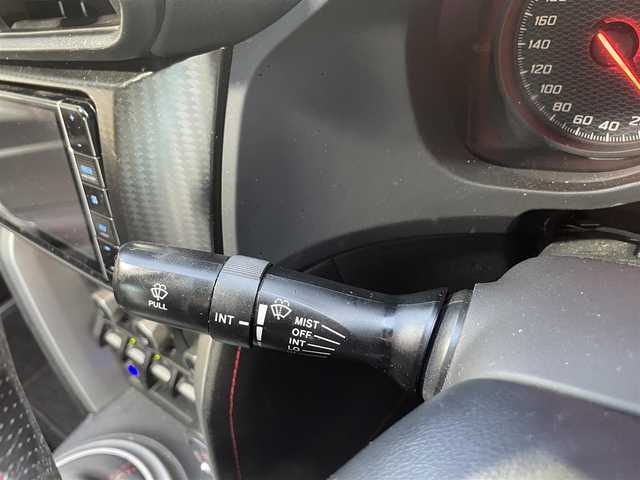 トヨタ ８６ GT 愛知県 2014(平26)年 10.7万km クリスタルブラックシリカ (株)IDOMが運営する【じしゃロン名古屋鳴海店】の自社ローン専用車両になりますこちらは現金またはオートローンご利用時の価格です。自社ローンご希望の方は別途その旨お申付け下さい/社外7インチナビ/【Bluetooth/CD/DVD/フルセグTV/USB】/HIDヘッドライト/オートライト/オートマチックハイビーム/ABS/横滑り防止装置/カーテンエアバッグ/プッシュスタート/スマートキー/社外17インチAW
