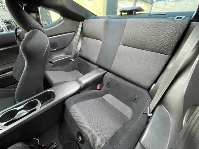 トヨタ ８６ GT 愛知県 2014(平26)年 10.7万km クリスタルブラックシリカ (株)IDOMが運営する【じしゃロン名古屋鳴海店】の自社ローン専用車両になりますこちらは現金またはオートローンご利用時の価格です。自社ローンご希望の方は別途その旨お申付け下さい/社外7インチナビ/【Bluetooth/CD/DVD/フルセグTV/USB】/HIDヘッドライト/オートライト/オートマチックハイビーム/ABS/横滑り防止装置/カーテンエアバッグ/プッシュスタート/スマートキー/社外17インチAW