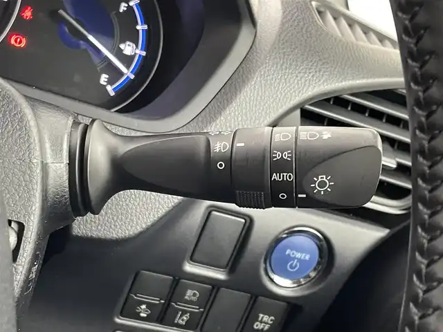 トヨタ ヴォクシー ハイブリッド ZS 煌Ⅱ 埼玉県 2019(令1)年 6.3万km ホワイトパールクリスタルシャイン ＡＬＰＩＮＥ１１インチナビ　バックカメラ　ビルトインＥＴＣ　ドライブレコーダー　クルーズコントロール　セーフティセンス　シートヒーター　純正アルミホイール　オートライト　スマートキー　ＬＥＤ　地デジ