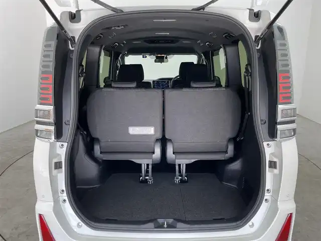 トヨタ ヴォクシー ハイブリッド ZS 煌Ⅱ 埼玉県 2019(令1)年 6.3万km ホワイトパールクリスタルシャイン ＡＬＰＩＮＥ１１インチナビ　バックカメラ　ビルトインＥＴＣ　ドライブレコーダー　クルーズコントロール　セーフティセンス　シートヒーター　純正アルミホイール　オートライト　スマートキー　ＬＥＤ　地デジ