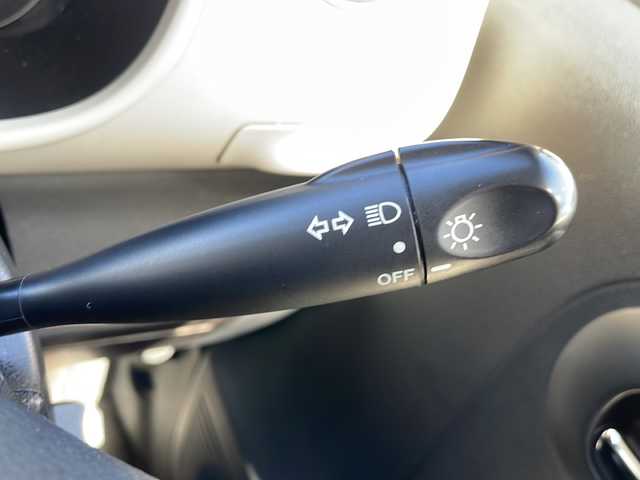 ダイハツ ミラ ココア X 石川県 2013(平25)年 4.9万km コットンアイボリー ワンオーナー/純正CDオーディオ/社外エンジンスターター/アイドリングストップ/マニュアル式ヘッドライトレベライザー/フルオートエアコン/電動格納ミラー/ABS/WSRS/取り扱い説明書/新車保証書