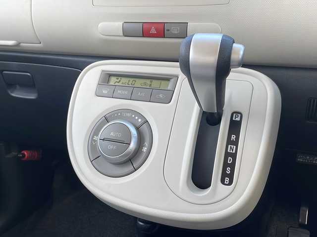 ダイハツ ミラ ココア X 石川県 2013(平25)年 4.9万km コットンアイボリー ワンオーナー/純正CDオーディオ/社外エンジンスターター/アイドリングストップ/マニュアル式ヘッドライトレベライザー/フルオートエアコン/電動格納ミラー/ABS/WSRS/取り扱い説明書/新車保証書