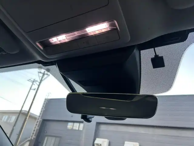 マツダ マツダ３セダン 20S Lパッケージ 道東・釧路十勝 2020(令2)年 5万km ソウルレッドクリスタルM 4WD/i-ACTIVESENSE/【運転支援】/・車間制御/・速度標識警報/・ドライバーモニタリング/【リスク警報】/・前側方接近車両検知/・後側方接近車両検知/・車線逸脱警報システム/・ブラインドスポットモニタリング/【リスク回避支援】/・ディスタンス＆スピード・アラート/・レーンキープアシストシステム/【事故回避支援】/・スマートブレーキサポート(前進/後進)/純正メモリナビ/ (CD/DVD/BT)/車外カメラ/ (バック/全方位)/ビルトインETC/純正前後ドライブレコーダー/パワーシート/ (運転席)/シートヒーター/ (運転席/助手席)/革巻きステアリング/ステアリングスイッチ/ステアリングヒーター/パドルシフト/レーダークルーズコントロール/プッシュスタート/スマートキー/スペアキー/社外18インチAW/オートライト/オートマチックハイビーム/ヘッドアップディスプレイ/ウインカーミラー/電動格納ミラー/純正フロアマット