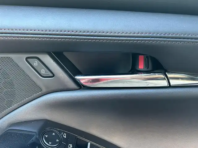 マツダ マツダ３セダン 20S Lパッケージ 道東・釧路十勝 2020(令2)年 5万km ソウルレッドクリスタルM 4WD/i-ACTIVESENSE/【運転支援】/・車間制御/・速度標識警報/・ドライバーモニタリング/【リスク警報】/・前側方接近車両検知/・後側方接近車両検知/・車線逸脱警報システム/・ブラインドスポットモニタリング/【リスク回避支援】/・ディスタンス＆スピード・アラート/・レーンキープアシストシステム/【事故回避支援】/・スマートブレーキサポート(前進/後進)/純正メモリナビ/ (CD/DVD/BT)/車外カメラ/ (バック/全方位)/ビルトインETC/純正前後ドライブレコーダー/パワーシート/ (運転席)/シートヒーター/ (運転席/助手席)/革巻きステアリング/ステアリングスイッチ/ステアリングヒーター/パドルシフト/レーダークルーズコントロール/プッシュスタート/スマートキー/スペアキー/社外18インチAW/オートライト/オートマチックハイビーム/ヘッドアップディスプレイ/ウインカーミラー/電動格納ミラー/純正フロアマット