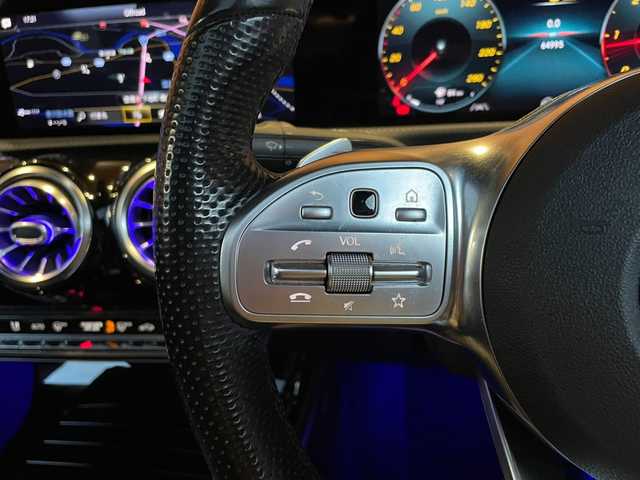 メルセデス・ベンツ ＣＬＡ２００ｄ AMGライン 愛知県 2019(令1)年 6.5万km デジタルホワイト パノラマサンルーフ/レザーエクスクルーシブパッケージ/黒革シート/シートヒーター/アドバンスドパッケージ/アドバンスドサウンド/ヘッドアップディスプレイ/純正ナビ/フルセグTV/360度カメラ/ACC/LKA/BSM/レーダーセーフティパッケージ
