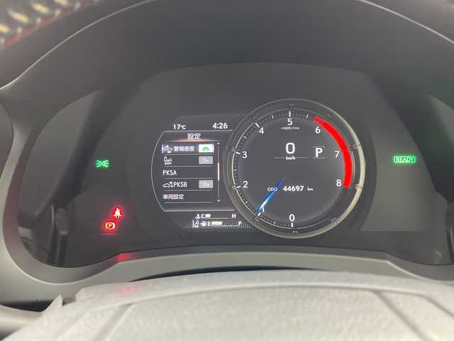 レクサス ＩＳ 300h Fスポーツ 兵庫県 2022(令4)年 4.5万km ホワイトノーヴァガラスフレーク ・サンルーフ/・プリクラッシュセーフティ/・レーダークルーズコントロール/・ブラインドスポットモニター/・パーキングサポートブレーキ/・パーキングサポートアラート/・レーントレーシングアシスト/・レーンディバチャーアラート/・ふらつき警報/・先行車発進告知/・アダプティブハイビームシステム/・ロードサインアシスト/・ナビ＆TV＆BT＆DVD＆BD＆AUX＆Miracast/・バックカメラ/・純正ドライブレコーダー/・ビルトインETC2.0/・パドルシフト/・ステアリングヒーター/・ドアミラーヒーター/・nanoeX/・革巻きステアリング/・レザーシート/・前席パワーシート/・運転席メモリーシート/・前席シートヒーター/・前席シートベンチレーション/・純正19インチアルミホイール/・スマートキー/・プッシュスタート/・スペアキー/・LEDヘッドライト/・フォグ/・オートライト