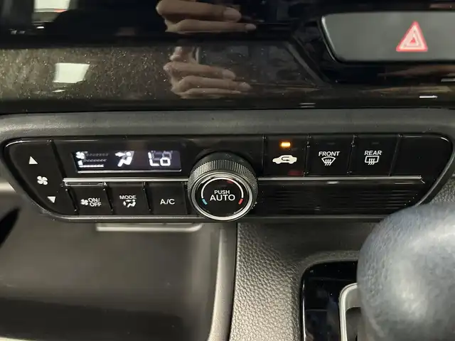 ホンダ Ｎ ＢＯＸ カスタム G L ホンダセンシング 鹿児島県 2018(平30)年 2.3万km クリスタルブラックパール 禁煙車/ホンダセンシング/純正8型ナビTV/（VXU-185NBi/CD/DVD/Bluetooth/フルセグTV)/純正バックカメラ/純正ビルトインETC/純正ドライブレコーダー/純正LEDオートライト/純正LEDフォグ/純正14インチアルミ/純正エアロ/純正ルーフエンドスポイラー/純正フロアマット/左側電動スライドドア/アダプティブクルーズコントロール/レーンディパーチャーアラート/クリアランスソナー/オートエアコン（プラズマクラスター）/スマートキー/プッシュエンジンスタート