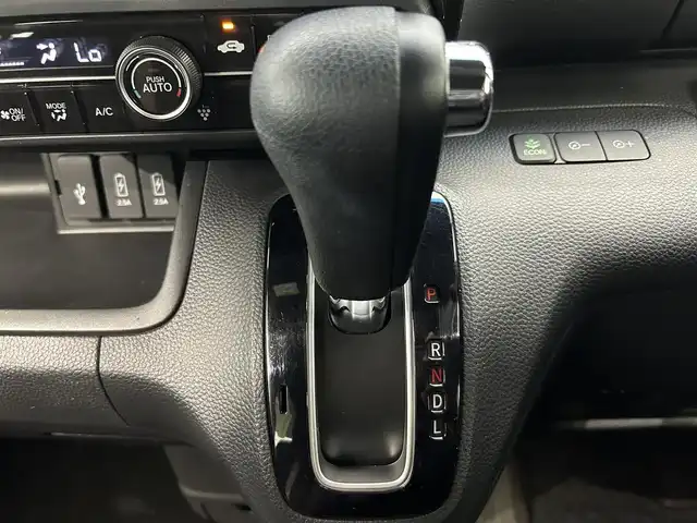 ホンダ Ｎ ＢＯＸ カスタム G L ホンダセンシング 鹿児島県 2018(平30)年 2.3万km クリスタルブラックパール 禁煙車/ホンダセンシング/純正8型ナビTV/（VXU-185NBi/CD/DVD/Bluetooth/フルセグTV)/純正バックカメラ/純正ビルトインETC/純正ドライブレコーダー/純正LEDオートライト/純正LEDフォグ/純正14インチアルミ/純正エアロ/純正ルーフエンドスポイラー/純正フロアマット/左側電動スライドドア/アダプティブクルーズコントロール/レーンディパーチャーアラート/クリアランスソナー/オートエアコン（プラズマクラスター）/スマートキー/プッシュエンジンスタート