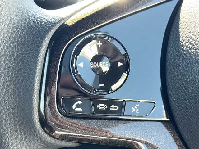 ホンダ Ｎ ＢＯＸ カスタム G L ホンダセンシング 石川県 2018(平30)年 2.3万km クリスタルブラックパール SDナビ（DVD再生機能有）/フルセグTV/バックカメラ/ドライブレコーダー/ETC/片側パワースライドドア/純正アルミホイール/純正フロアマット/スマートキー/LEDヘッドライト/W＋サイド＋カーテンエアバッグ/レーンキープアシスト/衝突被害軽減システム