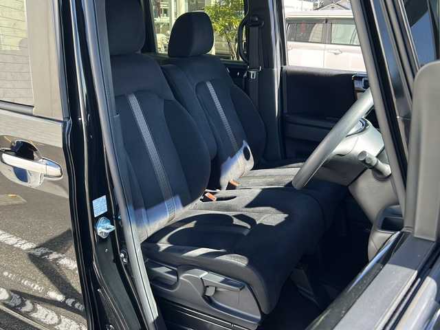 ホンダ Ｎ ＢＯＸ カスタム G L ホンダセンシング 石川県 2018(平30)年 2.3万km クリスタルブラックパール SDナビ（DVD再生機能有）/フルセグTV/バックカメラ/ドライブレコーダー/ETC/片側パワースライドドア/純正アルミホイール/純正フロアマット/スマートキー/LEDヘッドライト/W＋サイド＋カーテンエアバッグ/レーンキープアシスト/衝突被害軽減システム