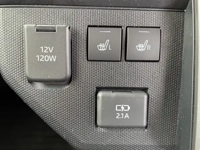 ダイハツ タフト G クロムベンチャー 熊本県 2022(令4)年 3.4万km ブラックマイカメタリック ガラスルーフ/社外8インチメモリナビ/・AM/FM/CD/DVD/SD/BT/・フルセグTV/・バックカメラ/スマートアシスト/・衝突回避支援ブレーキ機能(対歩行車/車両)/・衝突警報機能(対歩行車/車両)/・誤発進抑制制御機能(対歩行車/車両)/・車線逸脱抑制制御機能/・車線逸脱警報機能/・路側逸脱警報/・ふらつき警報/・先行車発信お知らせ機能/・標識認識機能/・オートハイビーム/・レーンキープコントロール/・コーナーセンサー/シートヒーター(D/N)/電子パーキング/・ブレーキホールド/革巻きステアリング/・ステアリングリモコン/LEDヘッドライト/・オートライト/・フォグランプ/ETC/プッシュスタート/・スマートキー/横滑り防止/アイドリングストップ/純正15インチアルミホイール/純正フロアマット/ドアバイザー