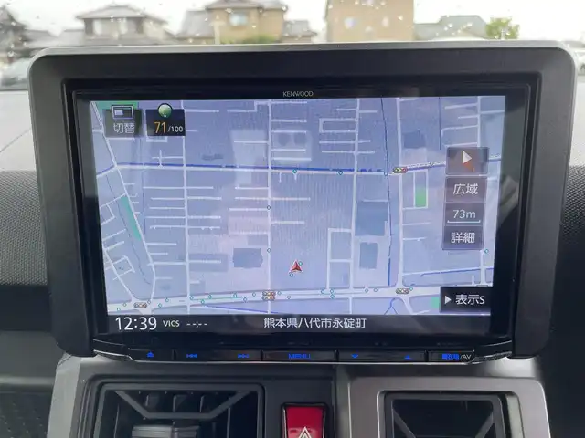 ダイハツ タフト G クロムベンチャー 熊本県 2022(令4)年 3.4万km ブラックマイカメタリック ガラスルーフ/社外8インチメモリナビ/・AM/FM/CD/DVD/SD/BT/・フルセグTV/・バックカメラ/スマートアシスト/・衝突回避支援ブレーキ機能(対歩行車/車両)/・衝突警報機能(対歩行車/車両)/・誤発進抑制制御機能(対歩行車/車両)/・車線逸脱抑制制御機能/・車線逸脱警報機能/・路側逸脱警報/・ふらつき警報/・先行車発信お知らせ機能/・標識認識機能/・オートハイビーム/・レーンキープコントロール/・コーナーセンサー/シートヒーター(D/N)/電子パーキング/・ブレーキホールド/革巻きステアリング/・ステアリングリモコン/LEDヘッドライト/・オートライト/・フォグランプ/ETC/プッシュスタート/・スマートキー/横滑り防止/アイドリングストップ/純正15インチアルミホイール/純正フロアマット/ドアバイザー