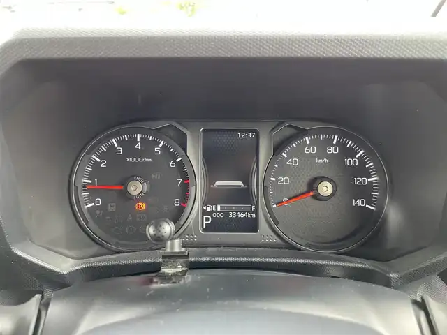 ダイハツ タフト G クロムベンチャー 熊本県 2022(令4)年 3.4万km ブラックマイカメタリック ガラスルーフ/社外8インチメモリナビ/・AM/FM/CD/DVD/SD/BT/・フルセグTV/・バックカメラ/スマートアシスト/・衝突回避支援ブレーキ機能(対歩行車/車両)/・衝突警報機能(対歩行車/車両)/・誤発進抑制制御機能(対歩行車/車両)/・車線逸脱抑制制御機能/・車線逸脱警報機能/・路側逸脱警報/・ふらつき警報/・先行車発信お知らせ機能/・標識認識機能/・オートハイビーム/・レーンキープコントロール/・コーナーセンサー/シートヒーター(D/N)/電子パーキング/・ブレーキホールド/革巻きステアリング/・ステアリングリモコン/LEDヘッドライト/・オートライト/・フォグランプ/ETC/プッシュスタート/・スマートキー/横滑り防止/アイドリングストップ/純正15インチアルミホイール/純正フロアマット/ドアバイザー