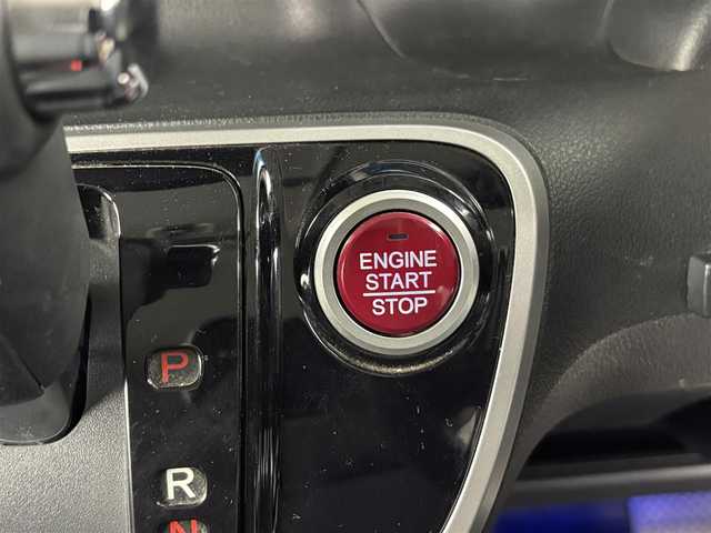 ホンダ Ｎ ＢＯＸ カスタム G ターボパッケージ 埼玉県 2013(平25)年 9.4万km プレミアムホワイトパール 社外ナビ　AVN-Z02i/(Bluetooth/USB/AUX/CD/DVD/AM/FM)/地デジフルセグ/バックカメラ/ETC/パドルシフト/両側パワースライドドア/クルーズコントロール/ECON/プッシュスタート/フロントフォグランプ/純正フロアマット/純正ドアバイザー/純正15インチアルミホイール