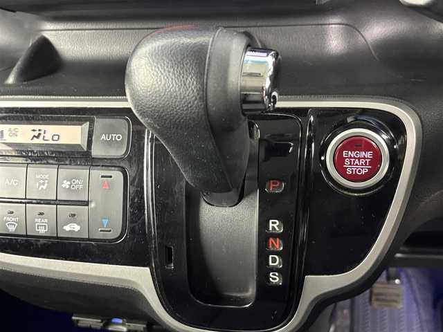 ホンダ Ｎ ＢＯＸ カスタム G ターボパッケージ 埼玉県 2013(平25)年 9.4万km プレミアムホワイトパール 社外ナビ　AVN-Z02i/(Bluetooth/USB/AUX/CD/DVD/AM/FM)/地デジフルセグ/バックカメラ/ETC/パドルシフト/両側パワースライドドア/クルーズコントロール/ECON/プッシュスタート/フロントフォグランプ/純正フロアマット/純正ドアバイザー/純正15インチアルミホイール