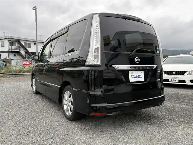 日産 セレナ ハイウェイスター Sハイブリッド 神奈川県 2012(平24)年 11.9万km スーパーブラック (株)IDOMが運営する【じしゃロン秦野店】の自社ローン専用車両になります。こちらは現金またはオートローンご利用時の価格です。自社ローンご希望の方は別途その旨お申付け下さい/スマートキー/社外メモリナビ/フルセグ/Bluetooth/バックカメラ/ETC/片側パワースライドドア/社外フリップダウンモニター :TVM-FW1100 11インチ/ドライブレコーダー　：DRY-TW8500/全席革調シートカバー/オートライト/HID/パドルシフト/ウィンカーミラー