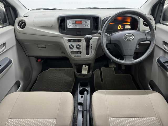 ダイハツ ミラ イース L メモリアルエディション 三重県 2013(平25)年 10.7万km ブライトシルバーメタリック ガソリン/FF/インパネCVT/純正 CDチューナー/（FM/AM/AUX/CD）/ETC/安全/・ABS/装備/・LEDヘッドライト（ハイ・ロービーム）/・キーレスエントリー/・マニュアルエアコン/・パワーウインドウ（全ドア）/・パワーステアリング/・運転席・助手席Wエアバッグ/・純正ドアバイザー＆フロアマット/など