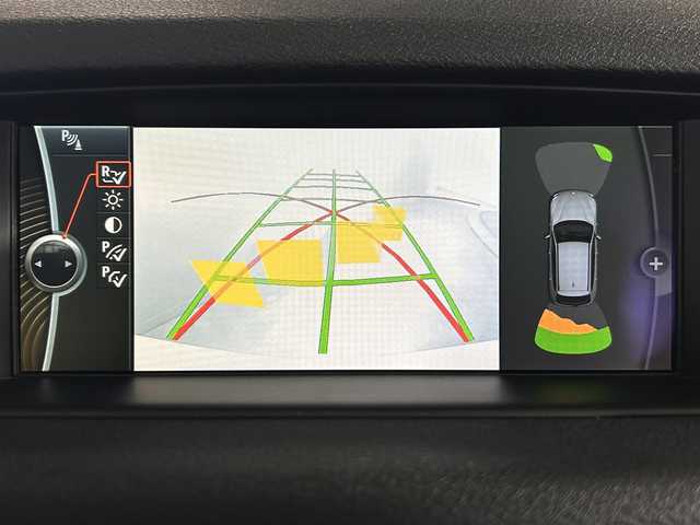 ＢＭＷ Ｘ１ sDrive 18i Xライン 佐賀県 2015(平27)年 5.8万km 白 純正8インチナビ/Bluetooth/CD/DVD/バックカメラ/ETC/コーナーセンサー/衝突被害軽減システム/オートライト/フォグランプ/純正18インチアルミホイール/スマートキー/スペアキー1本