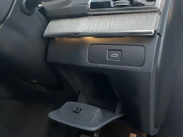 ボルボ ボルボ ＸＣ９０ アルティメットB6 AWD 静岡県 2022(令4)年 4.2万km オニキスブラックP インテリSFT軽減ブレーキACC/LKA BILS/パノラマサンルーフ /ブラックレザーシート シートヒーター /前席マッサージ　ベンチレーション/グーグルナビCarPlay対応/全方位カメラ/Bowers &Wilkisサラウンド/パワーバックドア /サイドステップ/ヘッドアップディスプレイ/DSRCETC